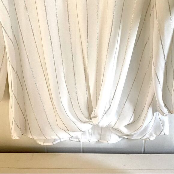 SARA MICHELLE SILKY WHITE BLOUSE WITH METALLIC SILVER PINSTRIPES S NWOT - Picture 5 of 13